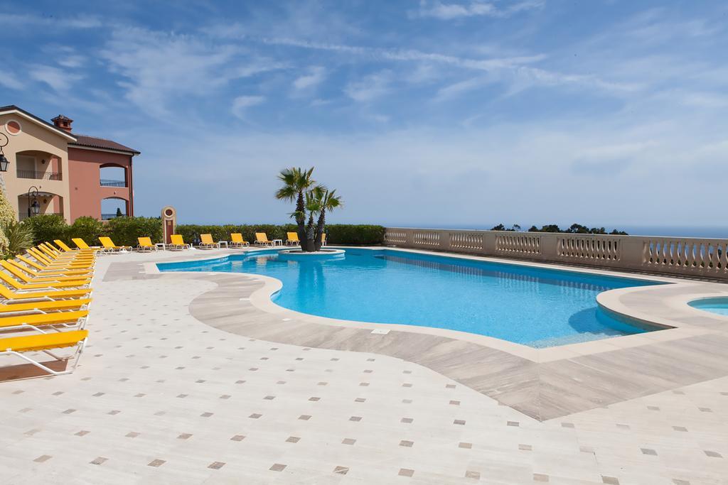 Appartamento Sunny Panoramic Balcony Èze Esterno foto